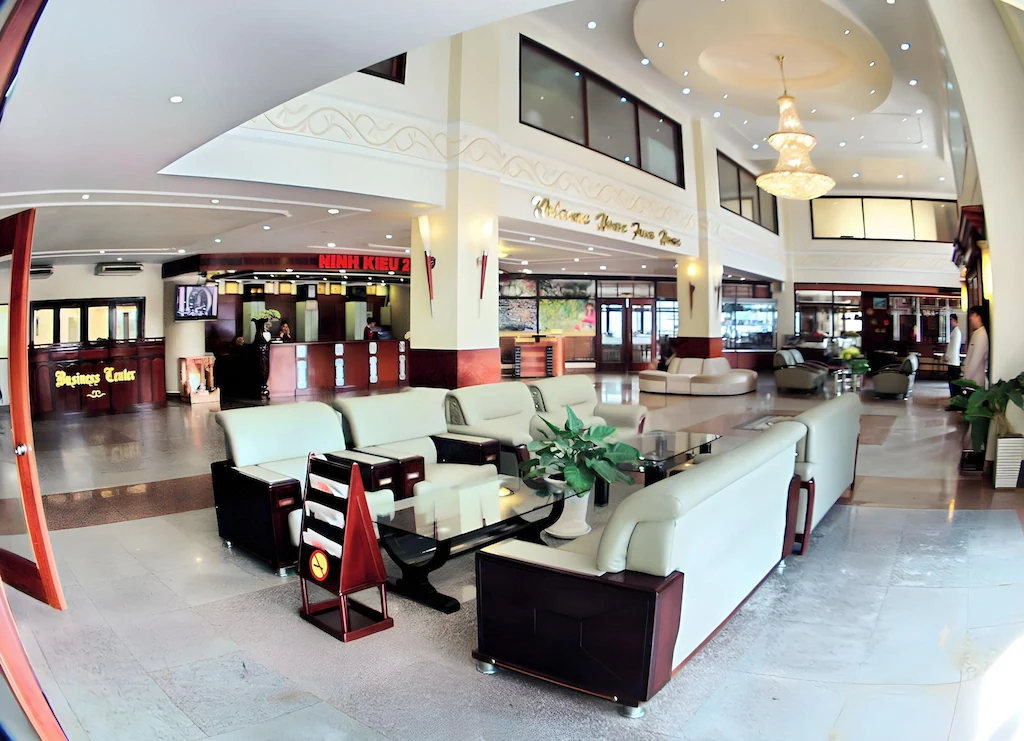 6ce99679f39c71d8b9895cb23f12cc5e