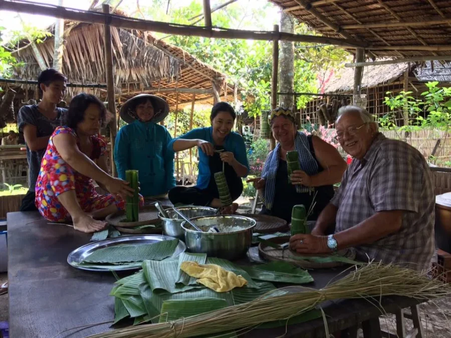 tro-ve-mai-nha-xua-tai-homestay-ut-hien-3